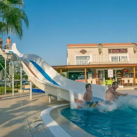 Belek'te Ortak Havuzlu, 4+1 Dubleks-awz156 * Serik