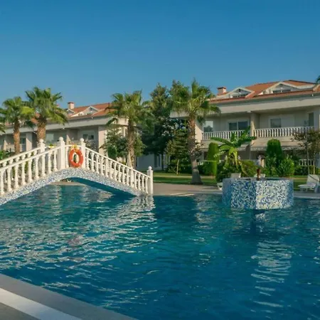 Belek'te Ortak Havuzlu, 4+1 Dubleks-awz156 公寓 *